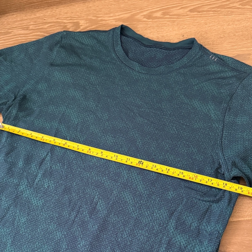 lululemon athletica Metal Vent Tech Short-Sleeve Shirt 💙 - Picture 2 of 5